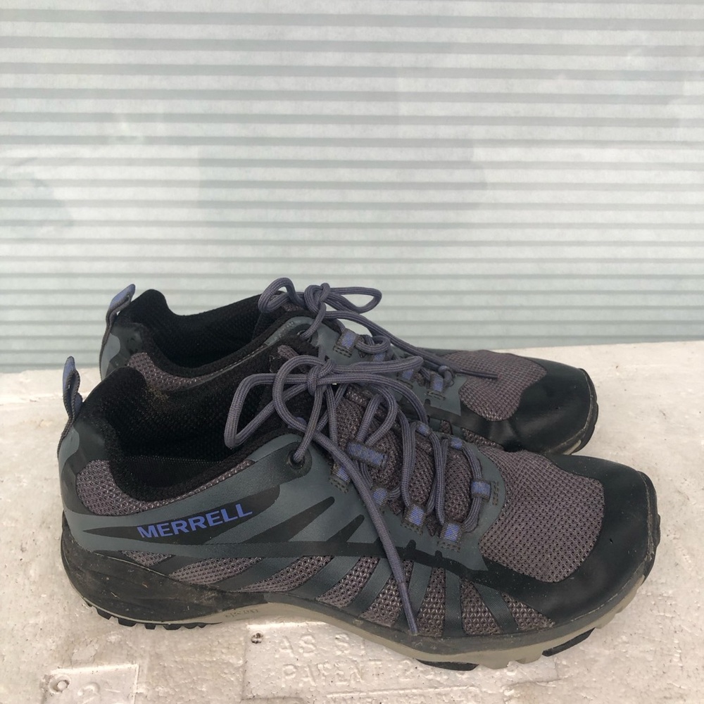 Merrell Trail Shoe Women's Siren Edge Q2 Gray & Black Outdoor Hiking Shoes Sz 8